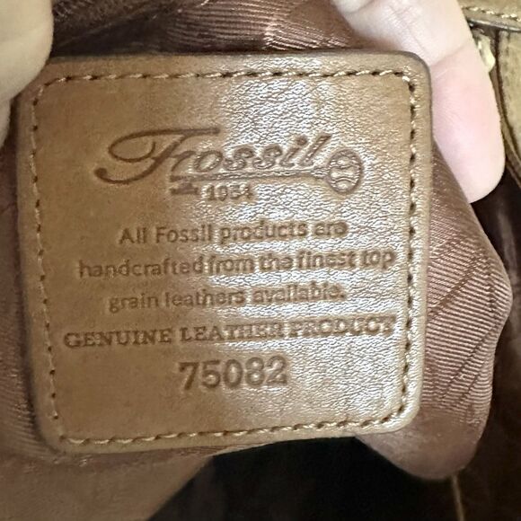 Fossil Leather Shoulder Bag Baguette Brown Zip 75082 Key Charm Compartments - Picture 2 of 10